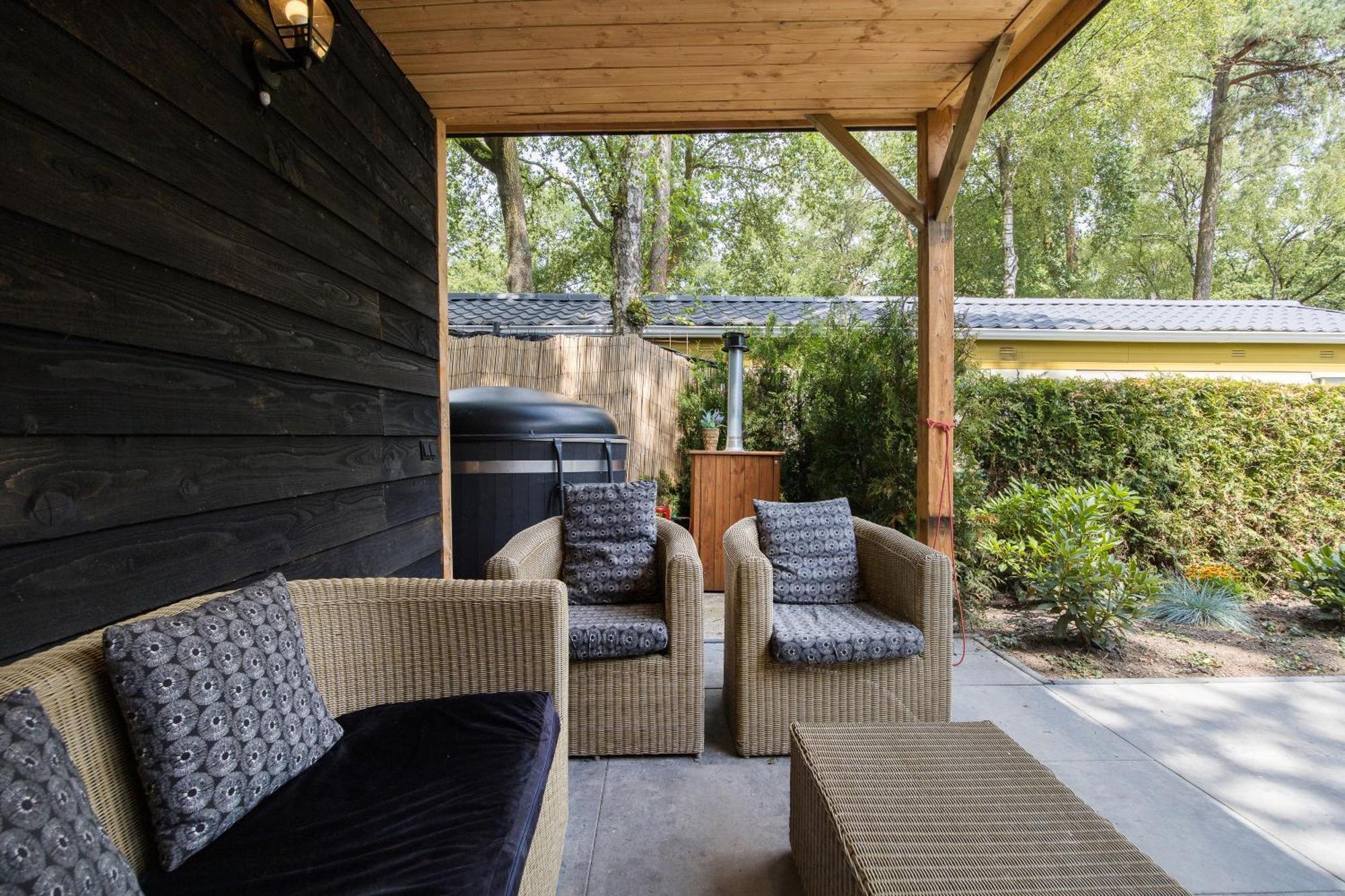 Veluwe Luxury With Private Sauna And Hot Tub - Swimming Pool Tennis Court Supermarket Bowling Alley Theatre And Entertainment For Children Apartamento *