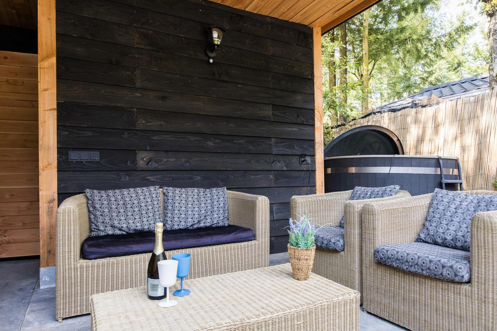 Veluwe Luxury With Private Sauna And Hot Tub - Swimming Pool Tennis Court Supermarket Bowling Alley Theatre And Entertainment For Children