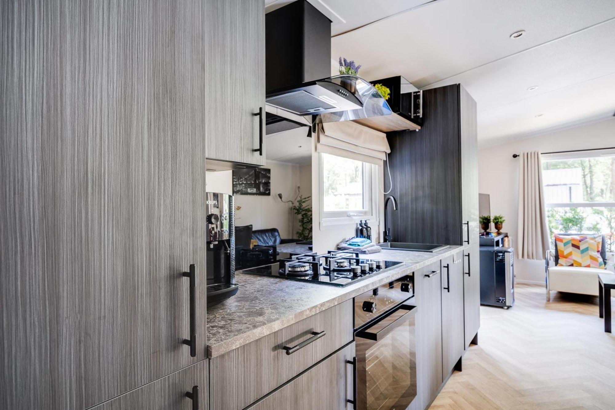 Veluwe Luxury With Private Sauna And Hot Tub - Swimming Pool Tennis Court Supermarket Bowling Alley Theatre And Entertainment For Children * Hoenderloo