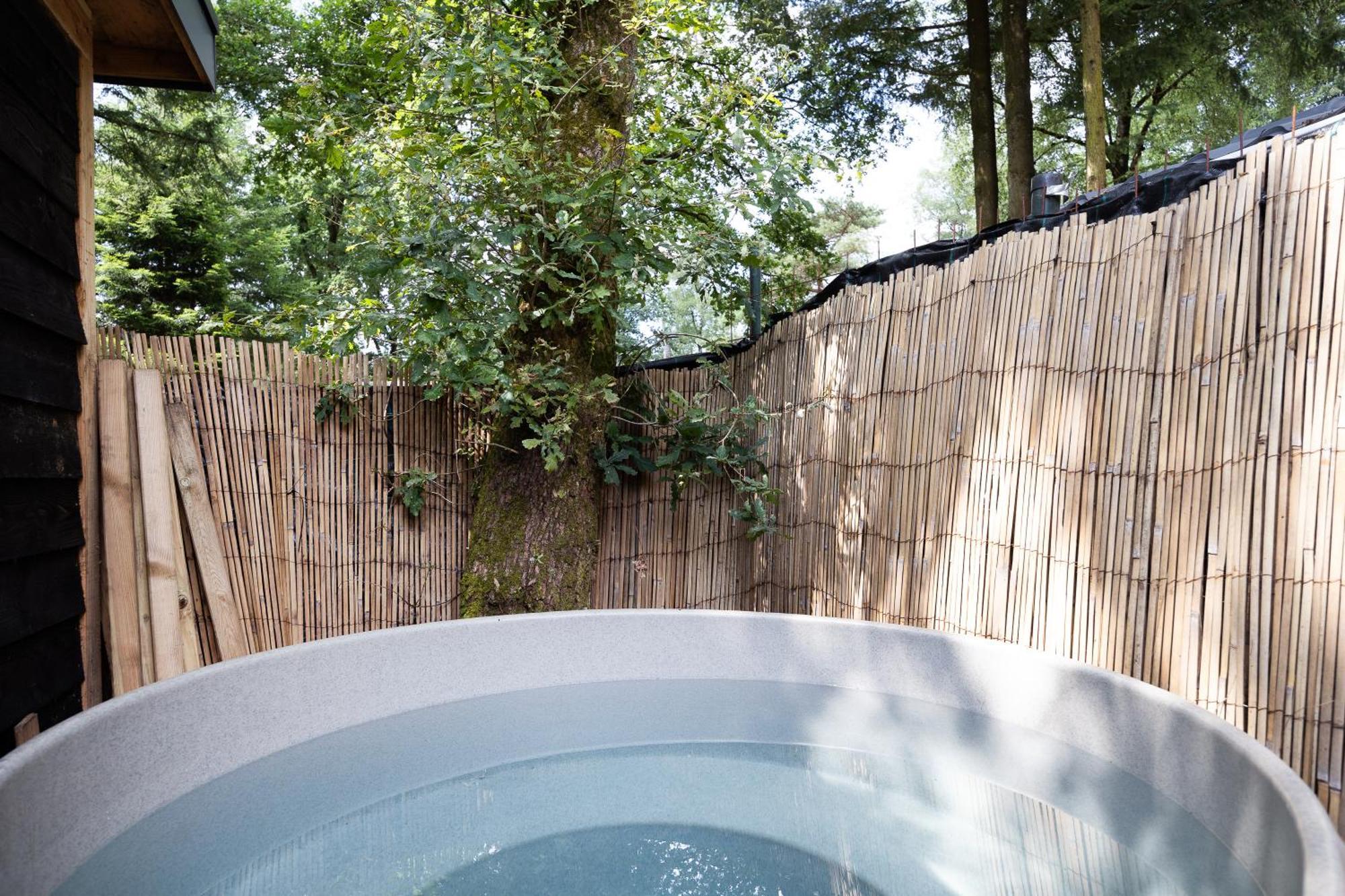 Apartamento Veluwe Luxury With Private Sauna And Hot Tub - Swimming Pool Tennis Court Supermarket Bowling Alley Theatre And Entertainment For Children