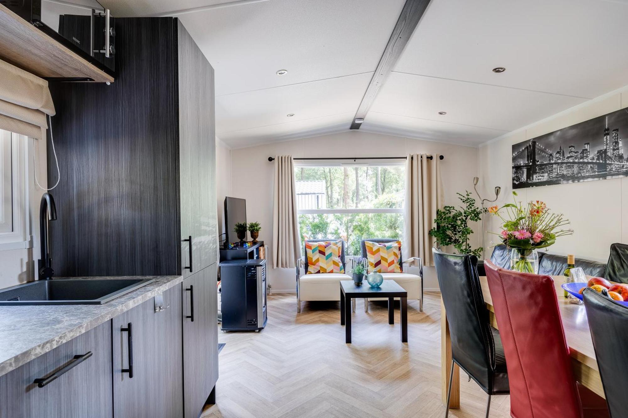 Apartamento Veluwe Luxury With Private Sauna And Hot Tub - Swimming Pool Tennis Court Supermarket Bowling Alley Theatre And Entertainment For Children Hoenderloo